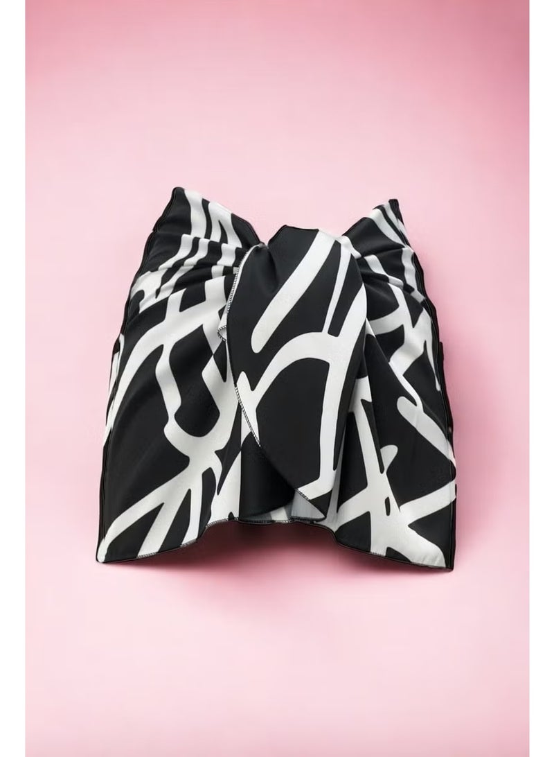 Pistore Black and White Geometric Patterned Short Pareo Satin See-through Women's Beach Dress New Season - Image 1